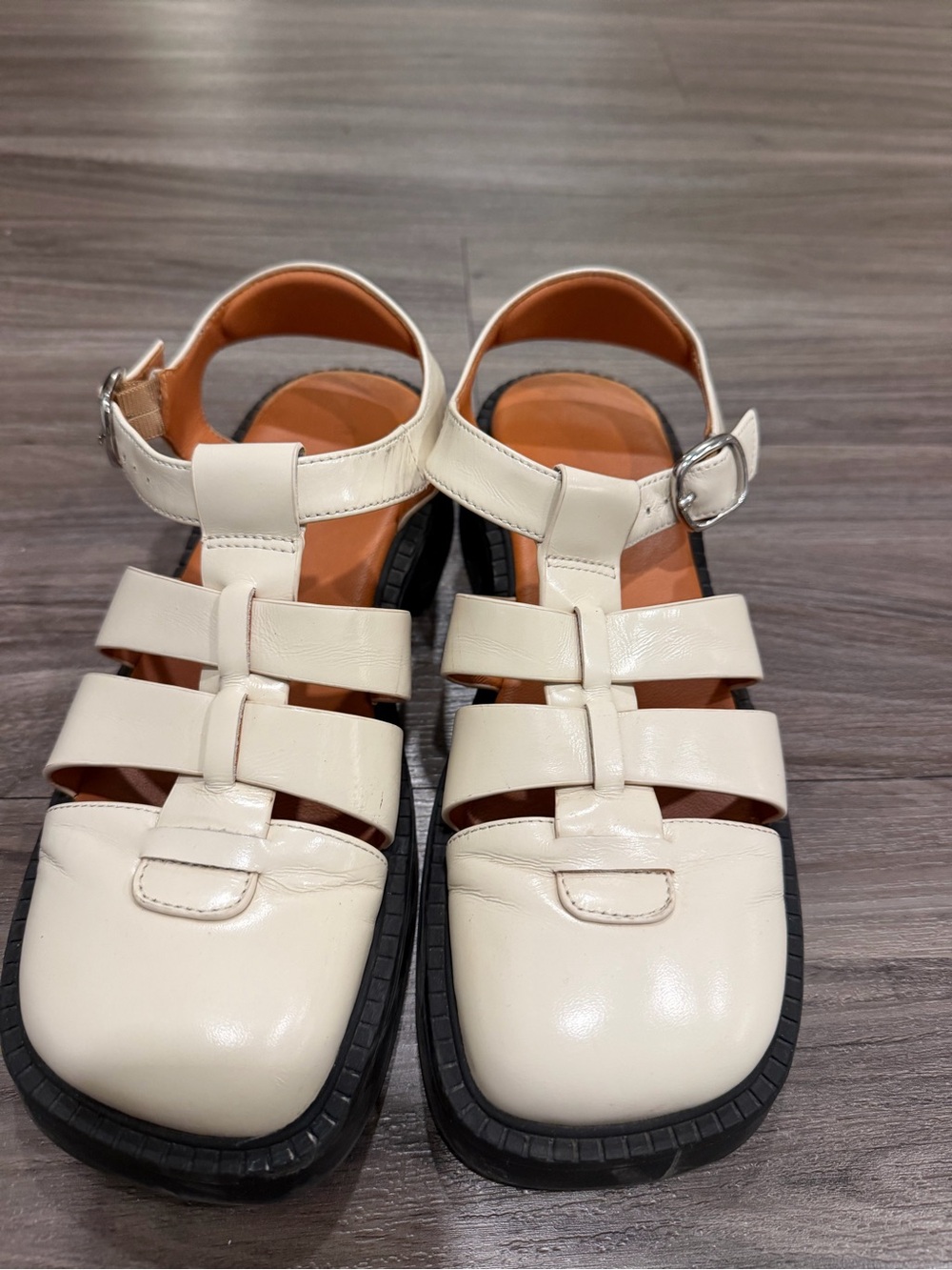 Roman Sandals - Picture 5 of 6